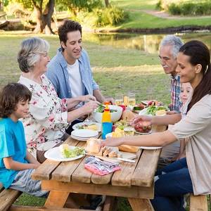 How Caregivers can Help Elderly Loved Ones Enjoy Summer